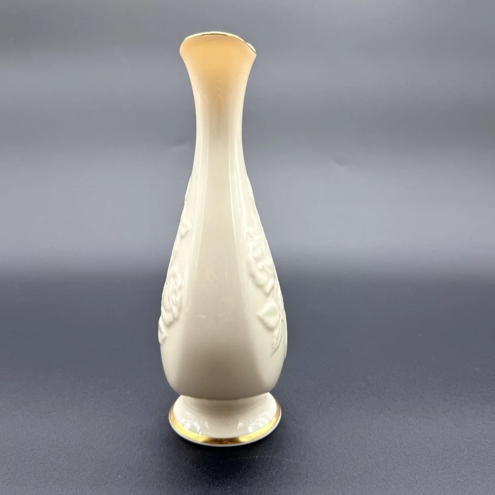 Lenox Sharon‎ Bud Vase Embossed Rose Design 24K Gold Trim Ivory Porcelain 7.25